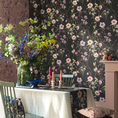 Super Blooms: Floral Designs For Year-Round Colour